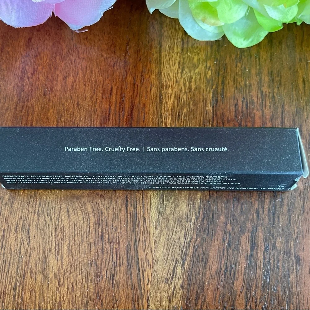 Laritzy Lipgloss in Vibe New in Box